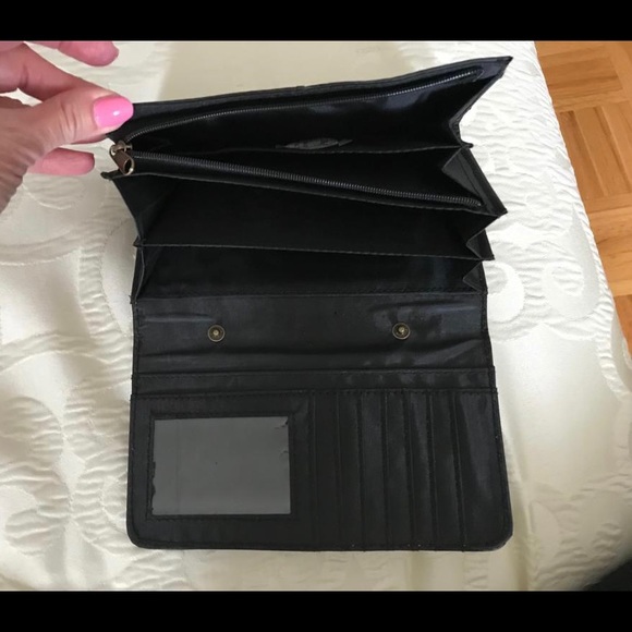Black Wallet - Picture 4 of 10
